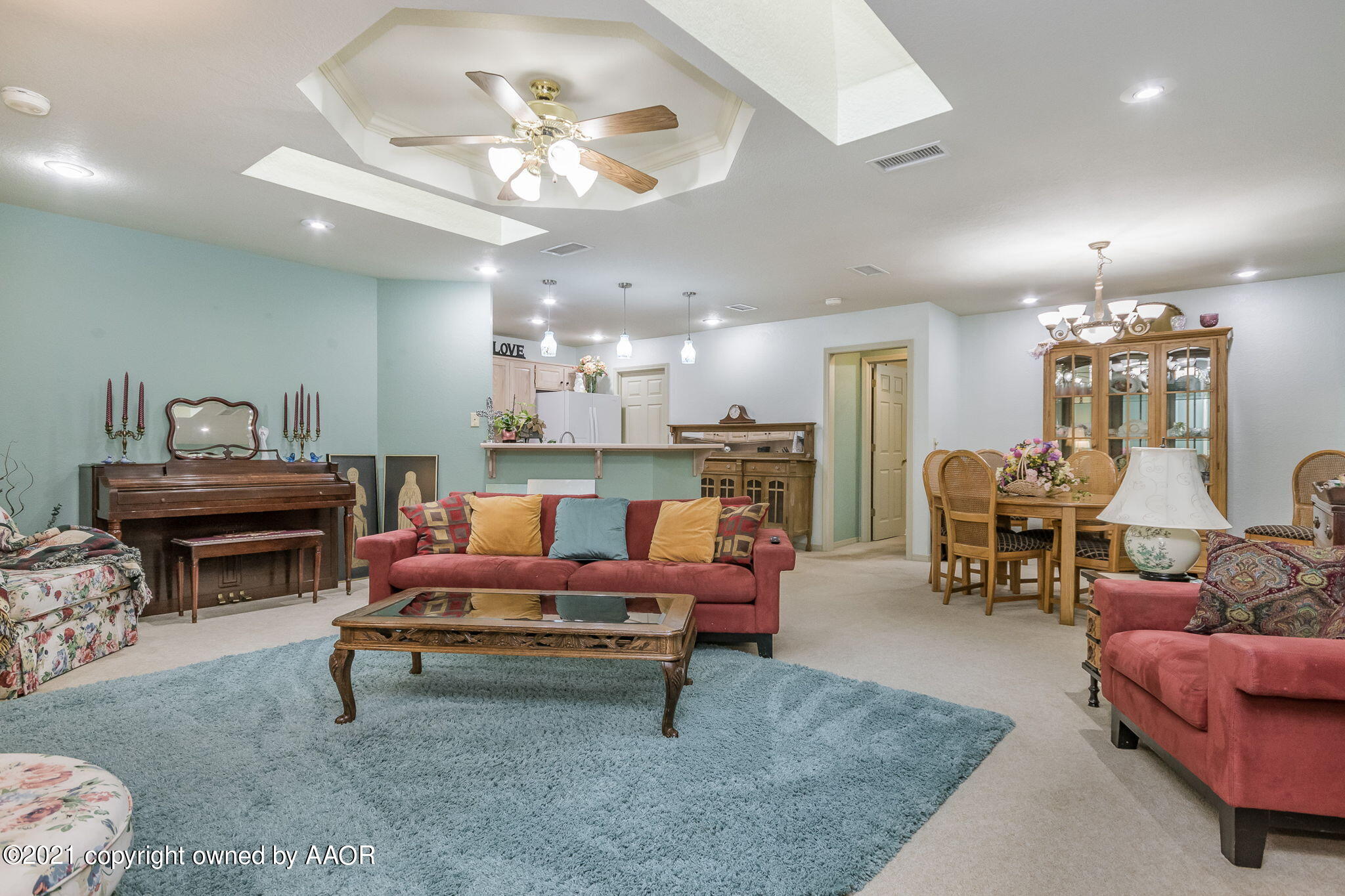 3115 Hobbs Road Amarillo, TX 79109 - Photo 3 of 19 3-web-or-mls-Living Room-2