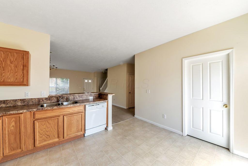 2902 East Powell Road Columbus, OH 43240 - Photo 6 of 21