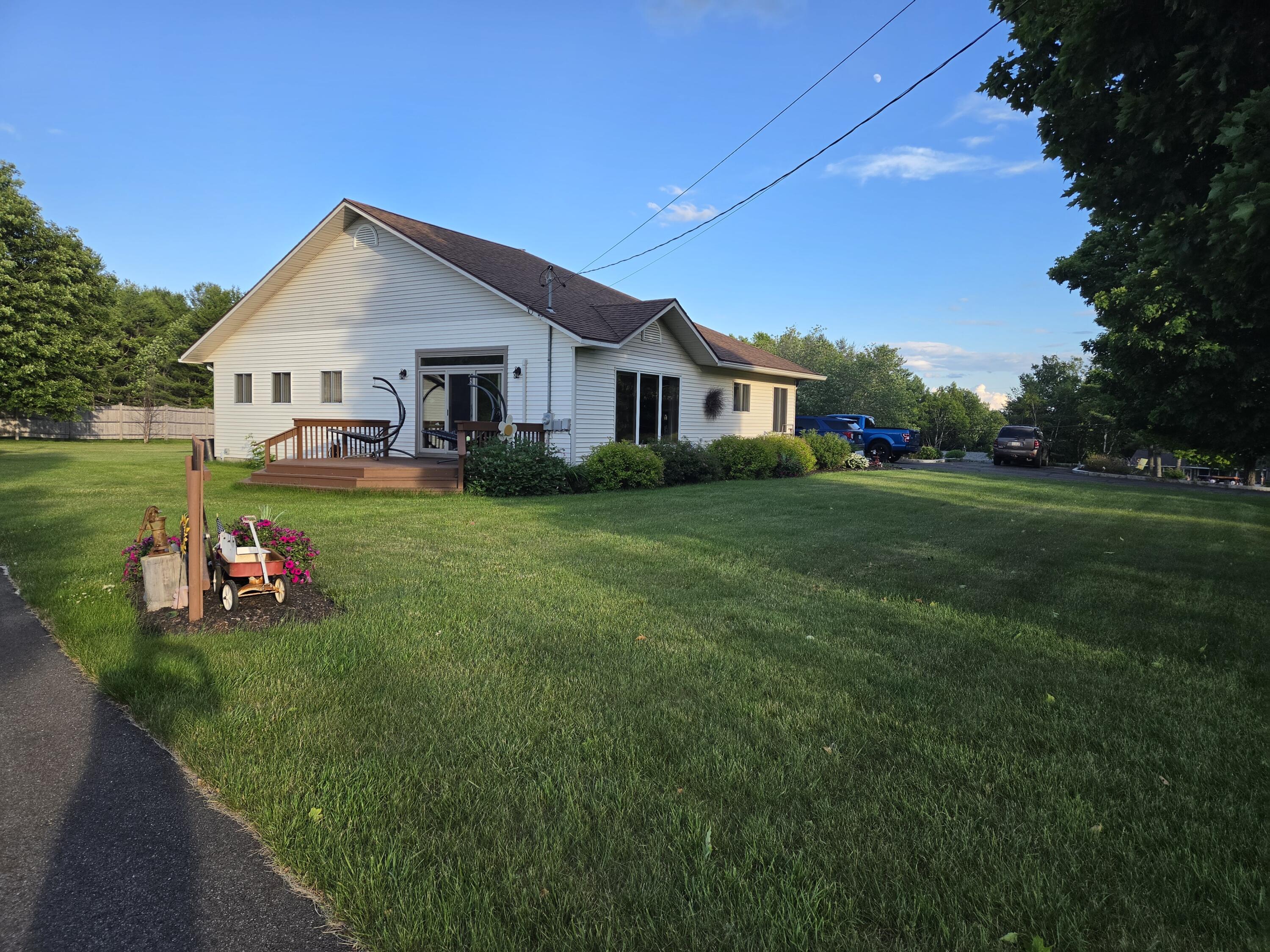 248 Lee Road Lincoln, ME 04457 - Photo 10 of 95 20260624_185555