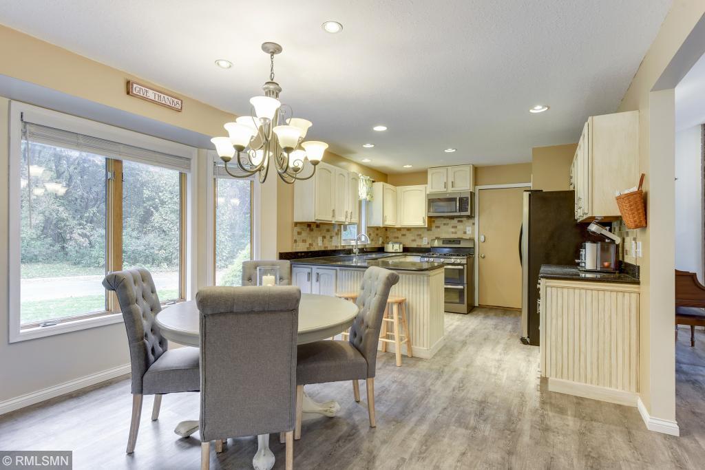 2791 Piper Ridge Lane Chanhassen, MN 55331 - Photo 8 of 20 Gallery Image 8