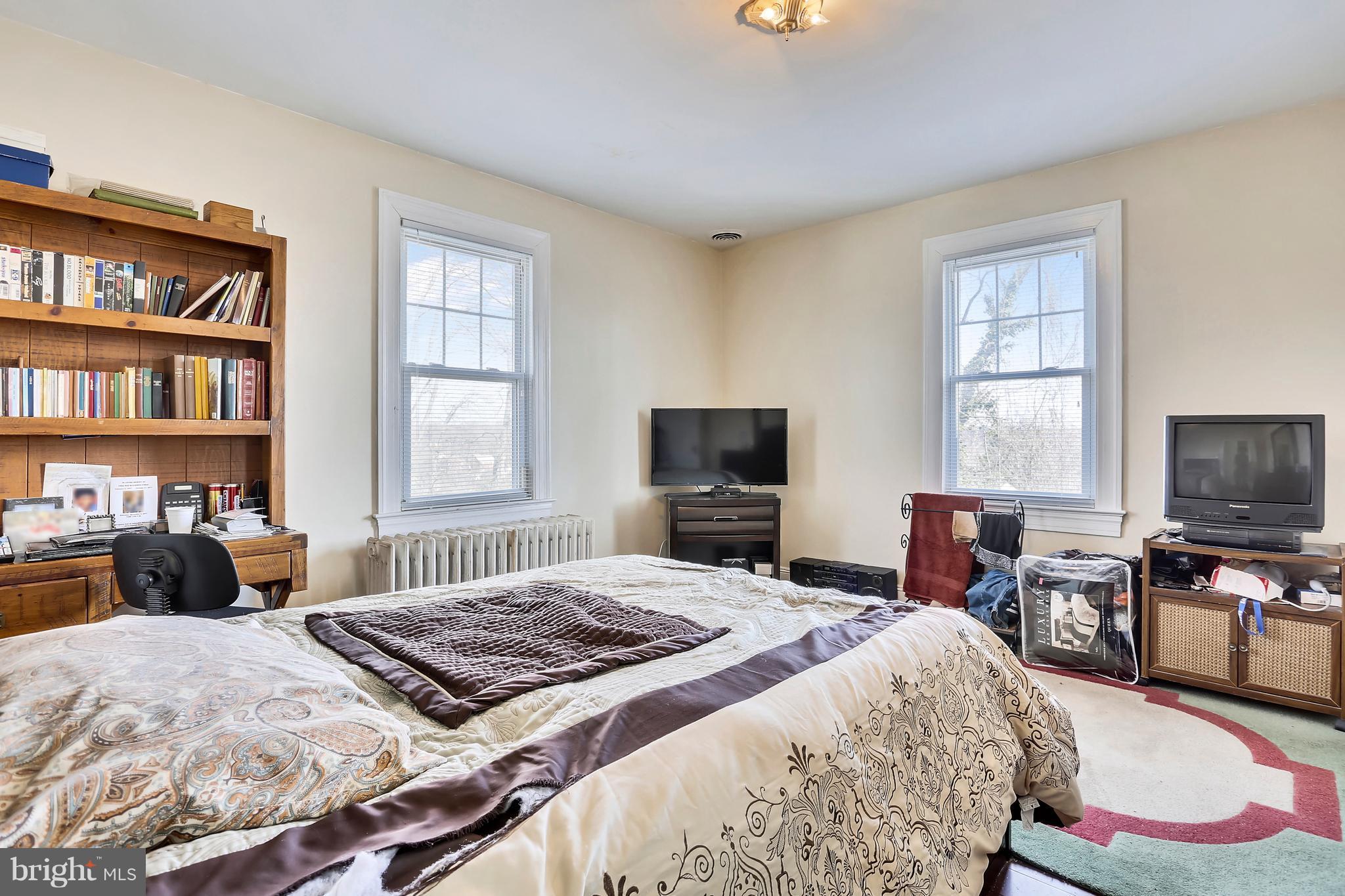 6400 Riggs Road Hyattsville, MD 20783 - Photo 20 of 29 Upper Level Bedroom