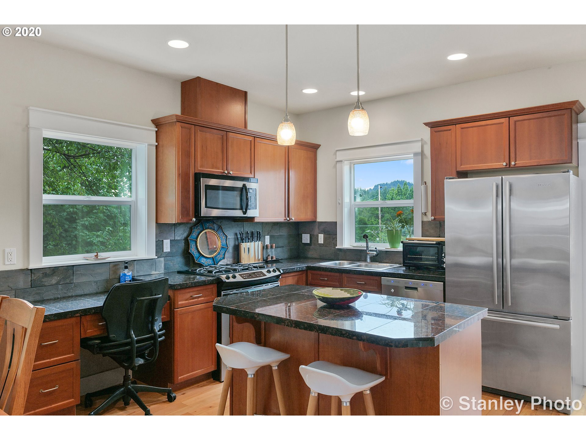 5207 Southwest Shattuck Road Portland, OR 97221 - Photo 14 of 27 Gallery Image 14