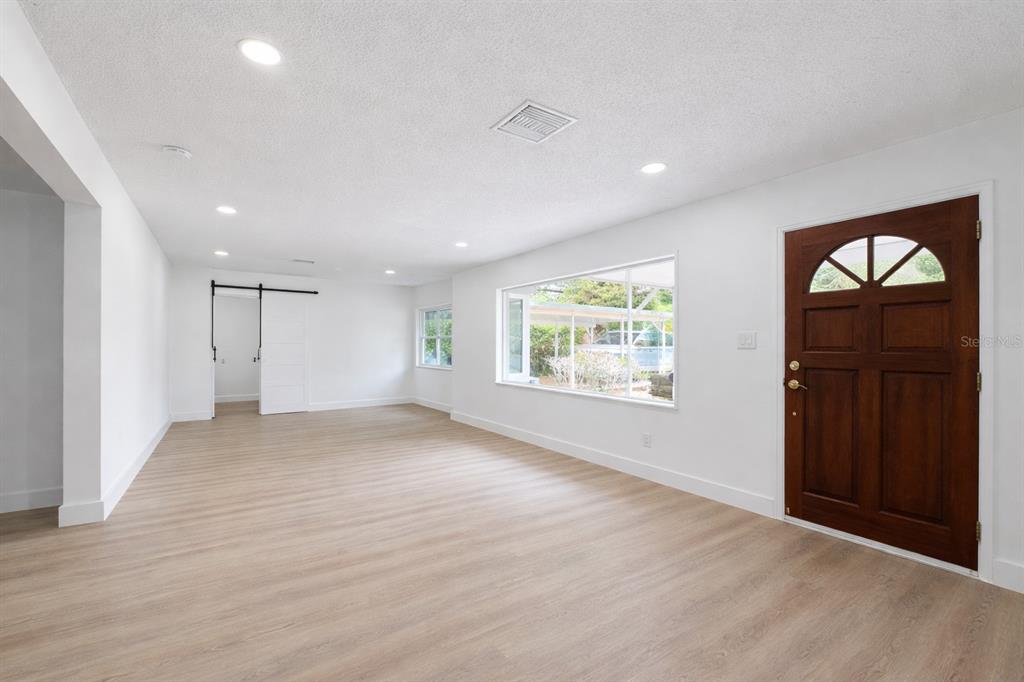 26 Backspin Lane Orlando, FL 32804 - Photo 5 of 43