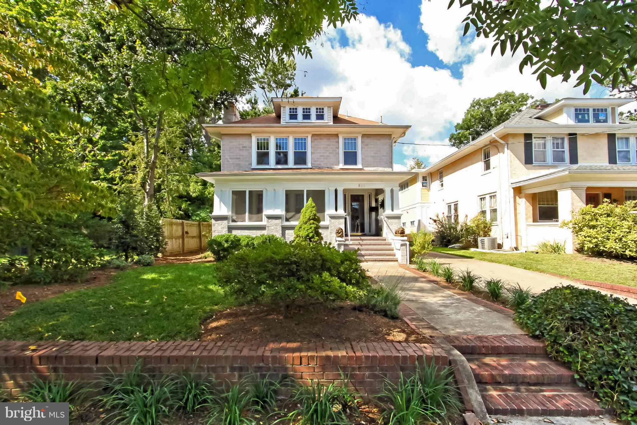 504 Russell Road Alexandria, VA 22301 - Photo 2 of 9 Exterior (Front)