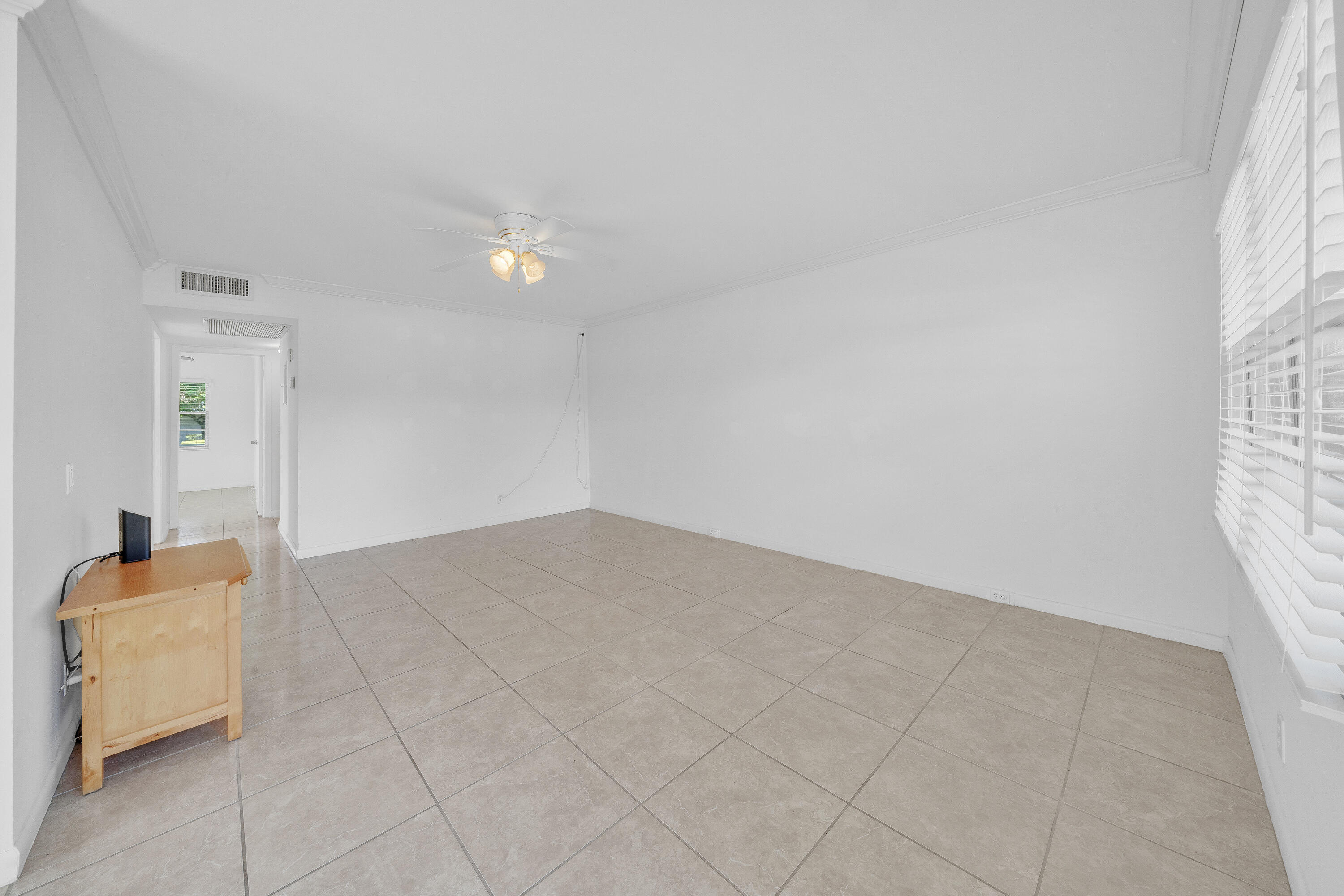 169 Suffolk F Boca Raton, FL 33434 - Photo 12 of 39 4 Living Area (1)