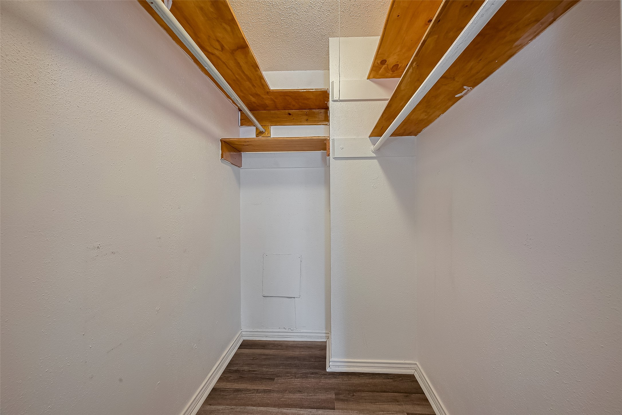 606 Marshall Street, Unit 35 Houston, TX 77006 - Photo 7 of 13 a view of entryway