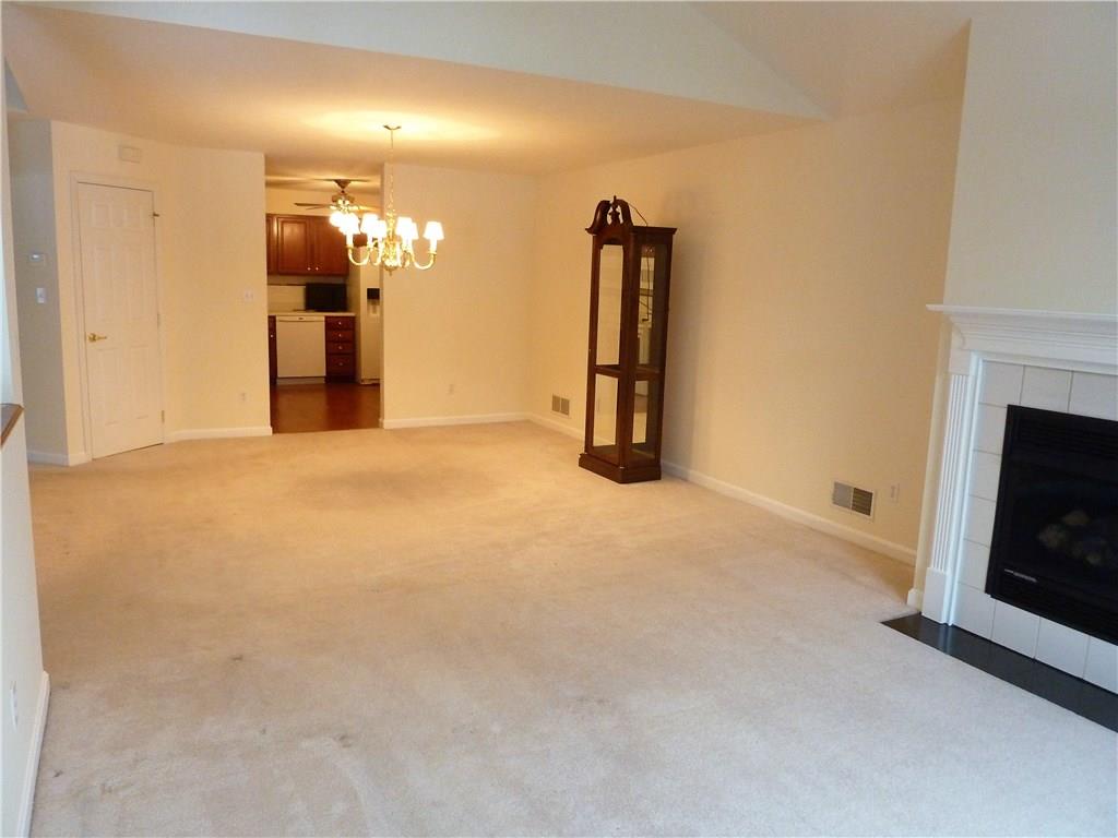 167 Rana Lane Gibsonia, PA 15044 - Photo 4 of 24 Gallery Image 4