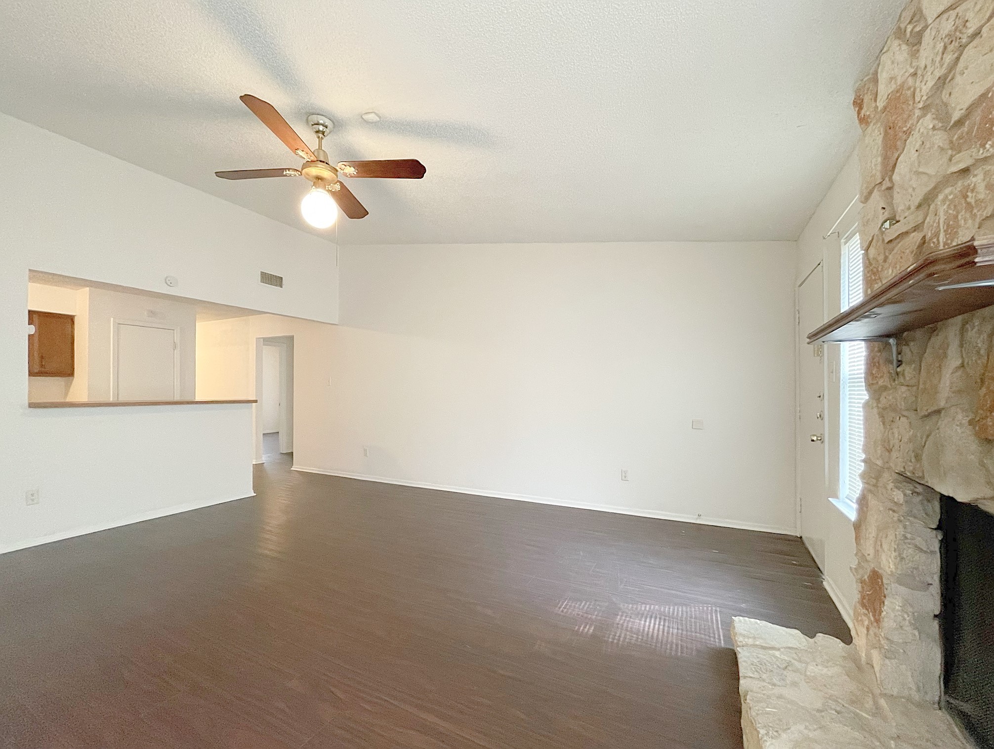 656 Mairo Street Austin, TX 78748 - Photo 5 of 20