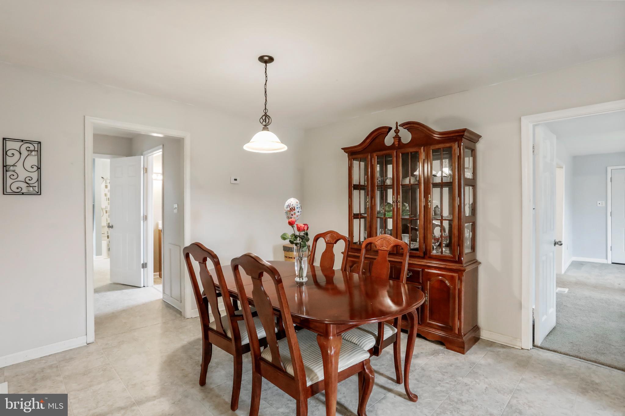4807 West Feeser Road Taneytown, MD 21787 - Photo 9 of 31 Dining Room