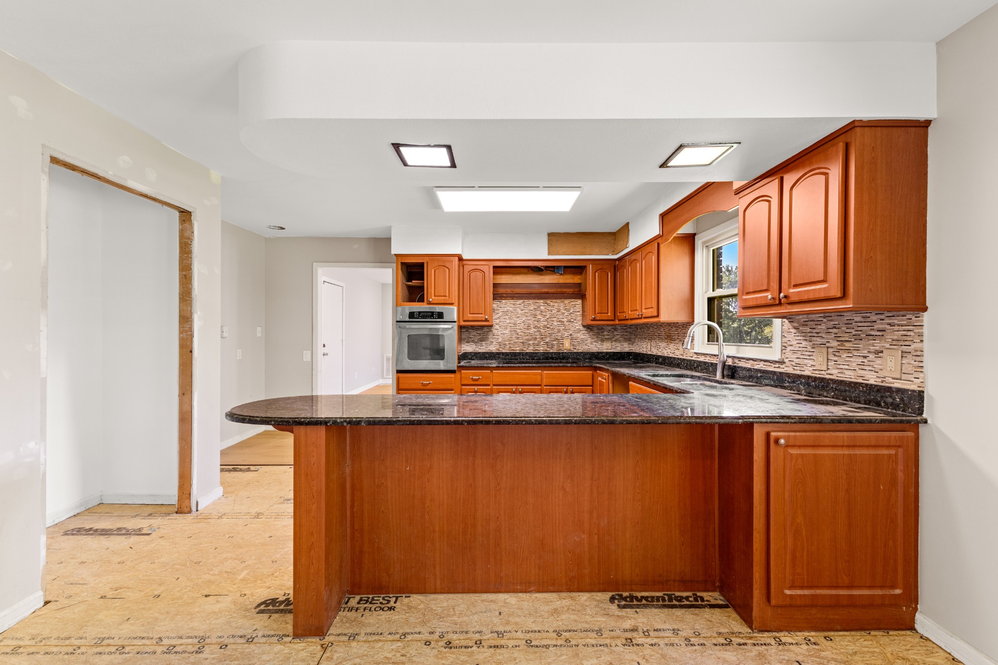 1100 Pleasant Valley Road Chapmansboro, TN 37035 - Photo 7 of 26 Gallery Image 7