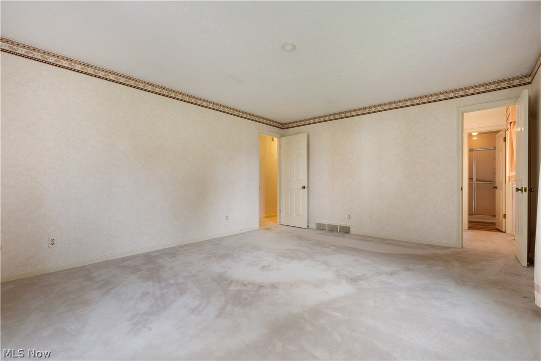 2240 Devonshire Road Northwest Canton, OH 44708 - Photo 17 of 36 Master bedroom with en-suite bath.