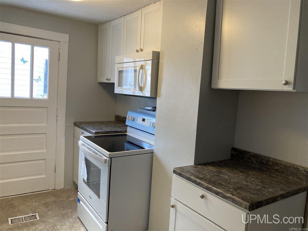 311 South Main Street Ishpeming, MI 49849 - Photo 4 of 19 Gallery Image 4
