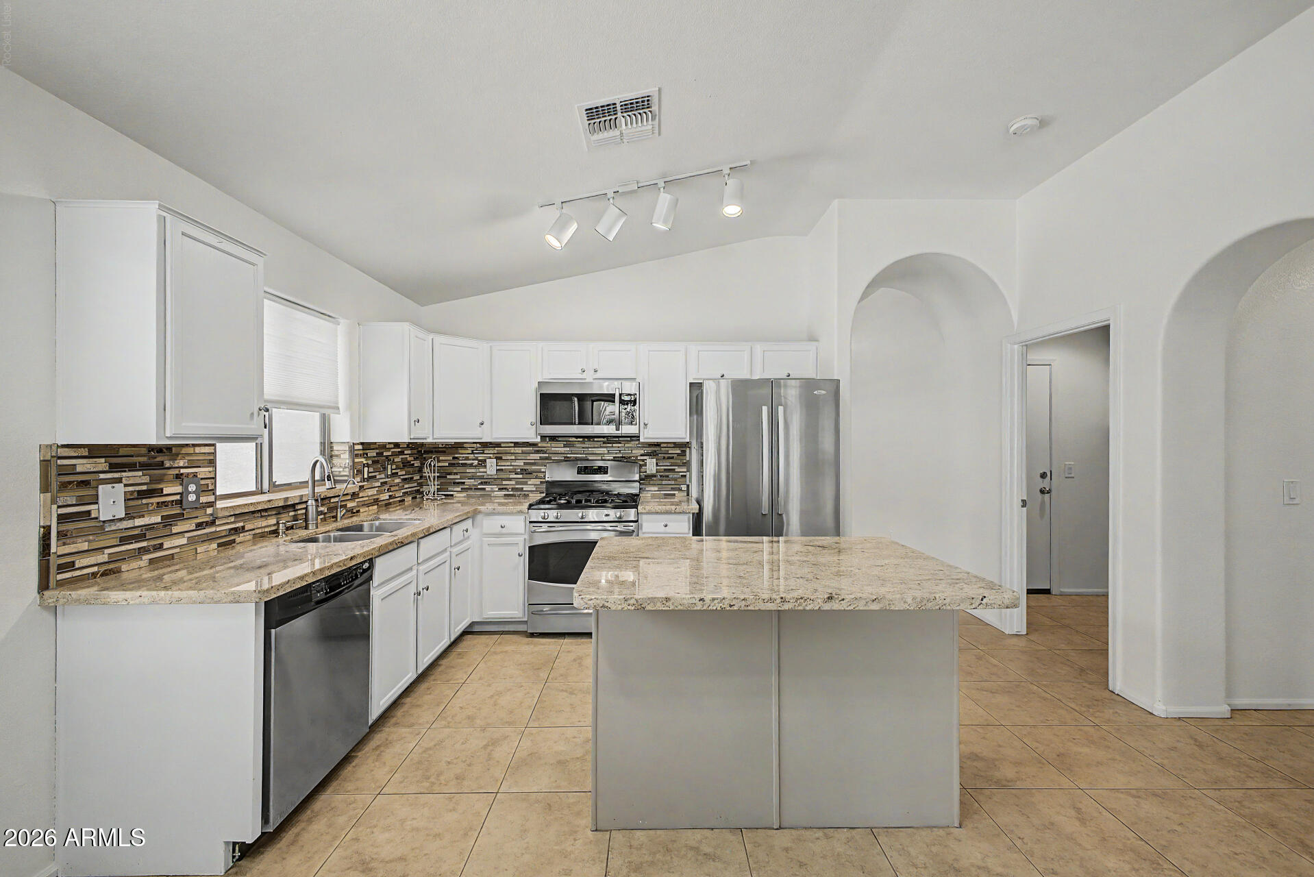 4207 East Sandy Way Gilbert, AZ 85297 - Photo 17 of 33 13 - Sandy