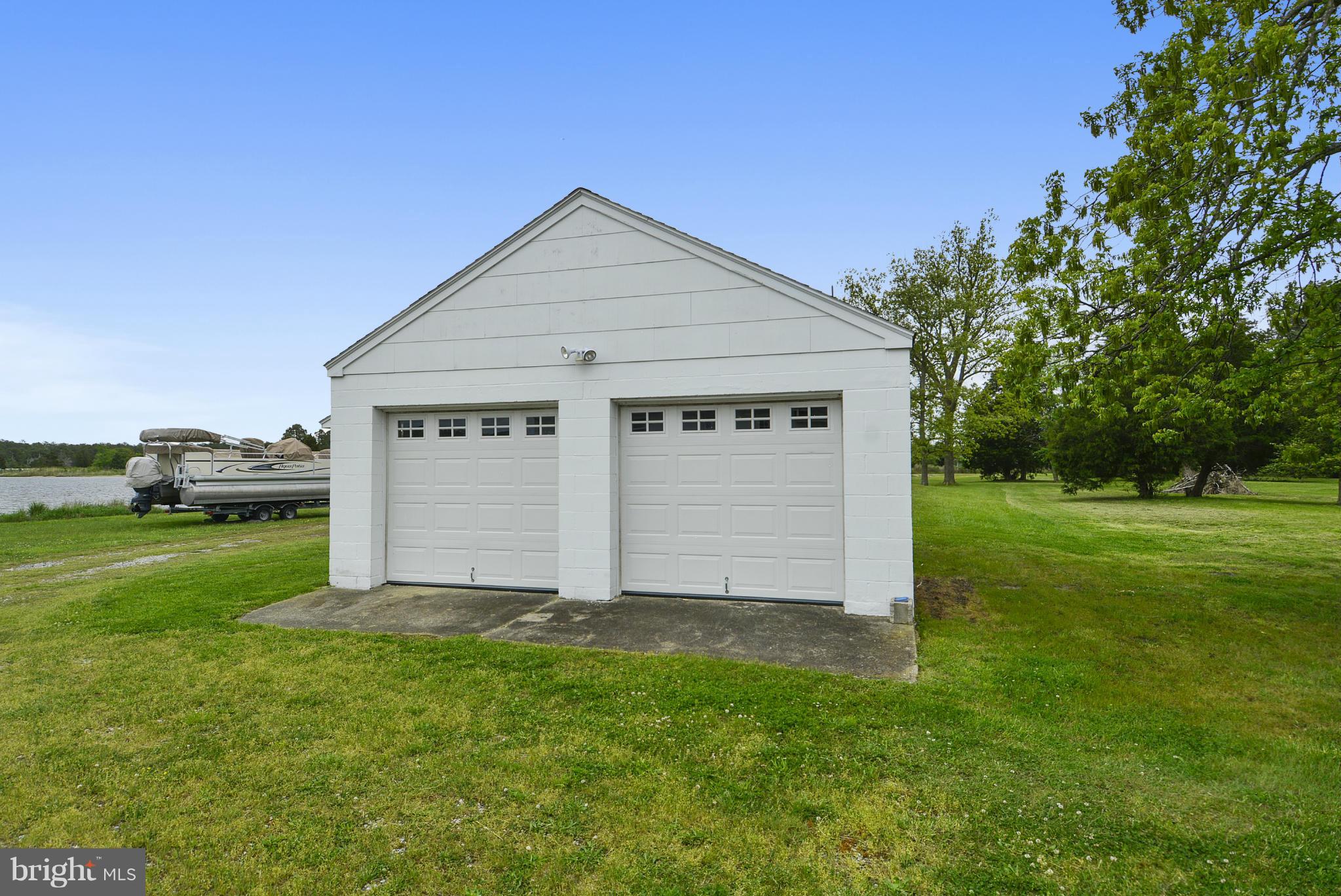 1428 Town Point Road Cambridge, MD 21613 - Photo 11 of 26 2 car garage