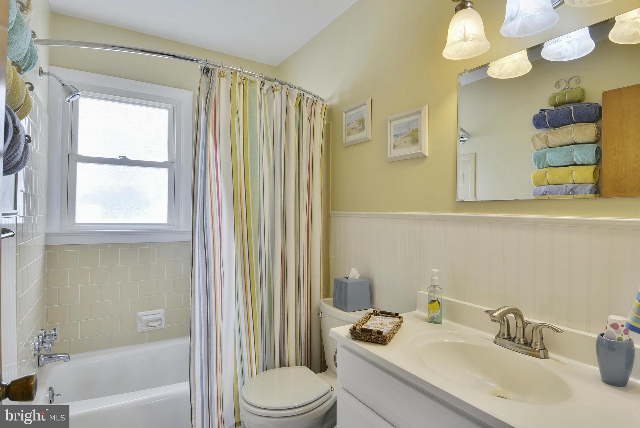 1428 Town Point Road Cambridge, MD 21613 - Photo 23 of 26 Bath