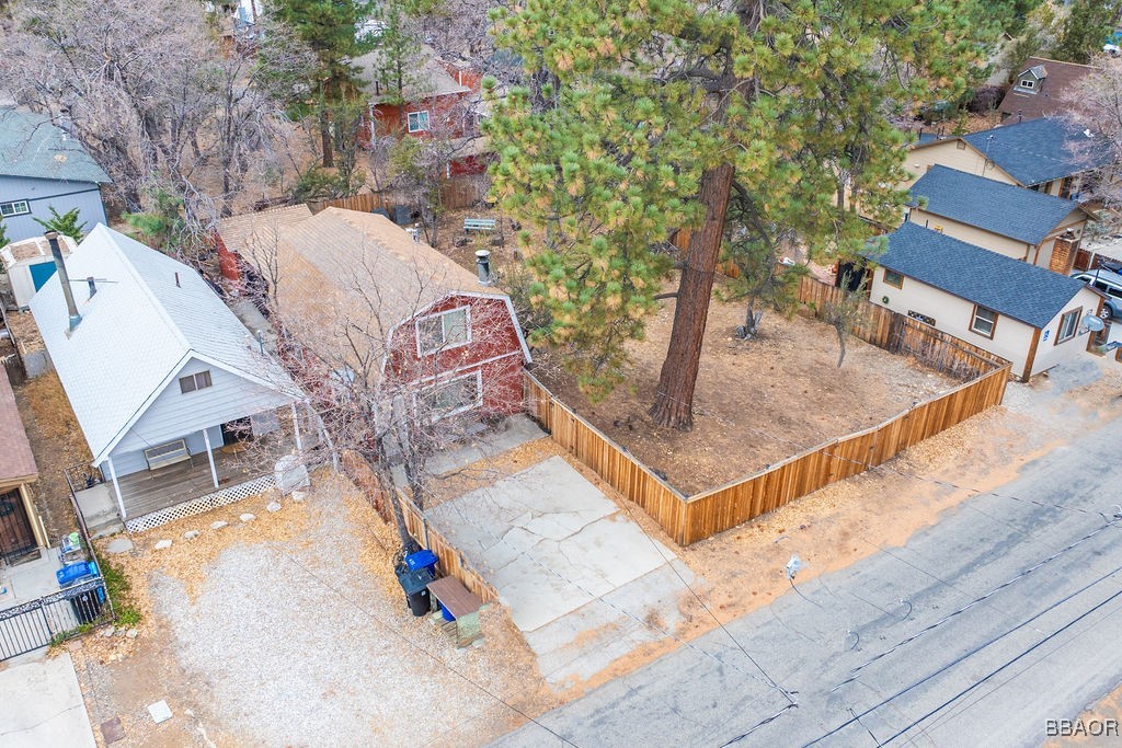 548 Riverside Avenue Sugarloaf, CA 92386 - Photo 33 of 37 an aerial view of a house with outdoor space