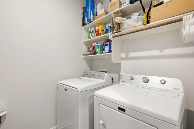 $374,900 | 130 Greenspire Lane, Hutto, TX 78634