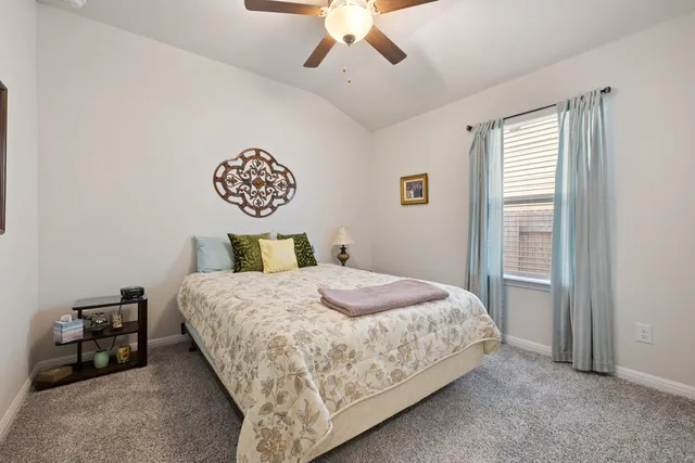 $374,900 | 130 Greenspire Lane, Hutto, TX 78634