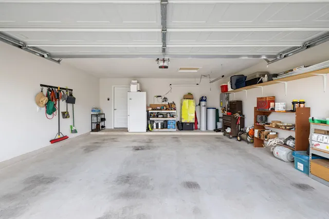 $374,900 | 130 Greenspire Lane, Hutto, TX 78634