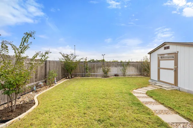 $374,900 | 130 Greenspire Lane, Hutto, TX 78634