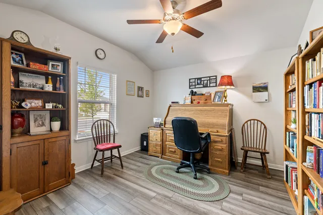 $374,900 | 130 Greenspire Lane, Hutto, TX 78634