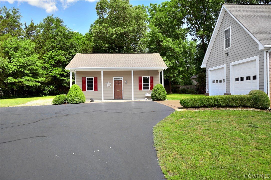 5134 Newbys Bridge Road Chesterfield, VA 23832 - Photo 4 of 23