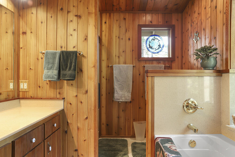 842 North Pinnon Road Grants Pass, OR 97526 - Photo 21 of 58 17