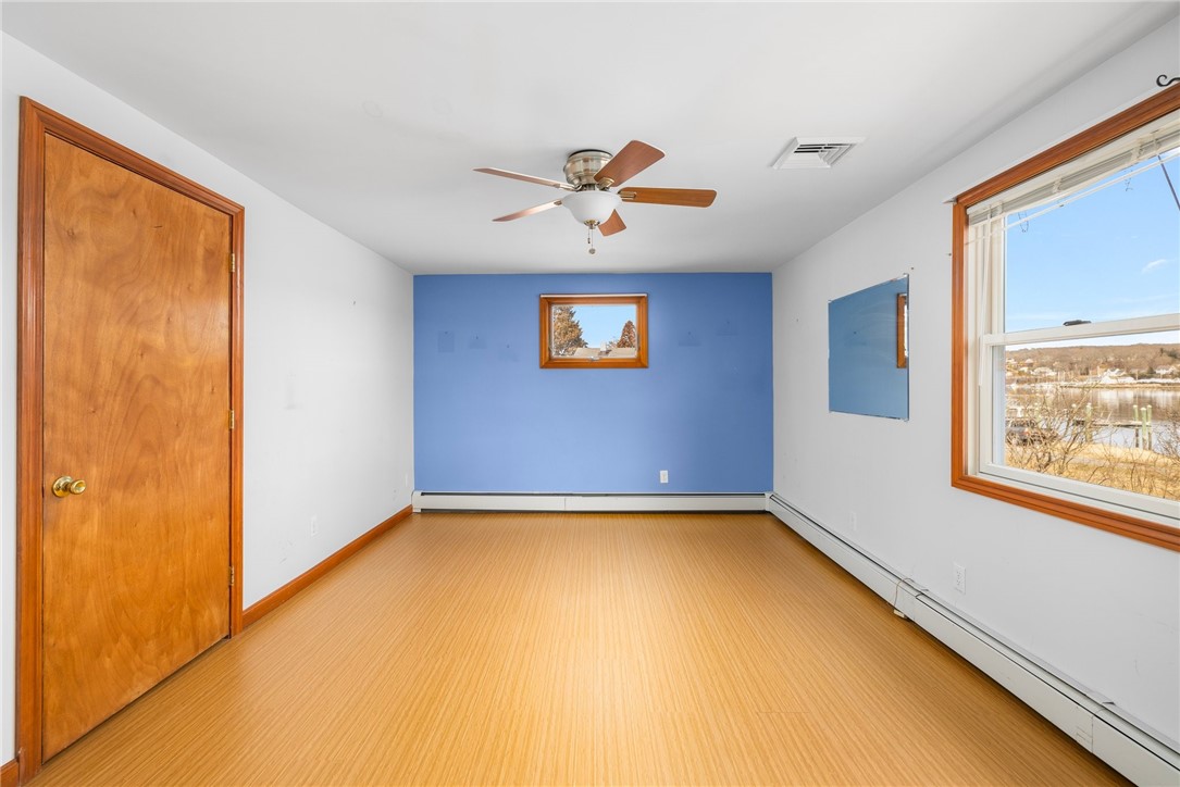 47 Point Road Portsmouth, RI 02871 - Photo 14 of 23 Gallery Image 14