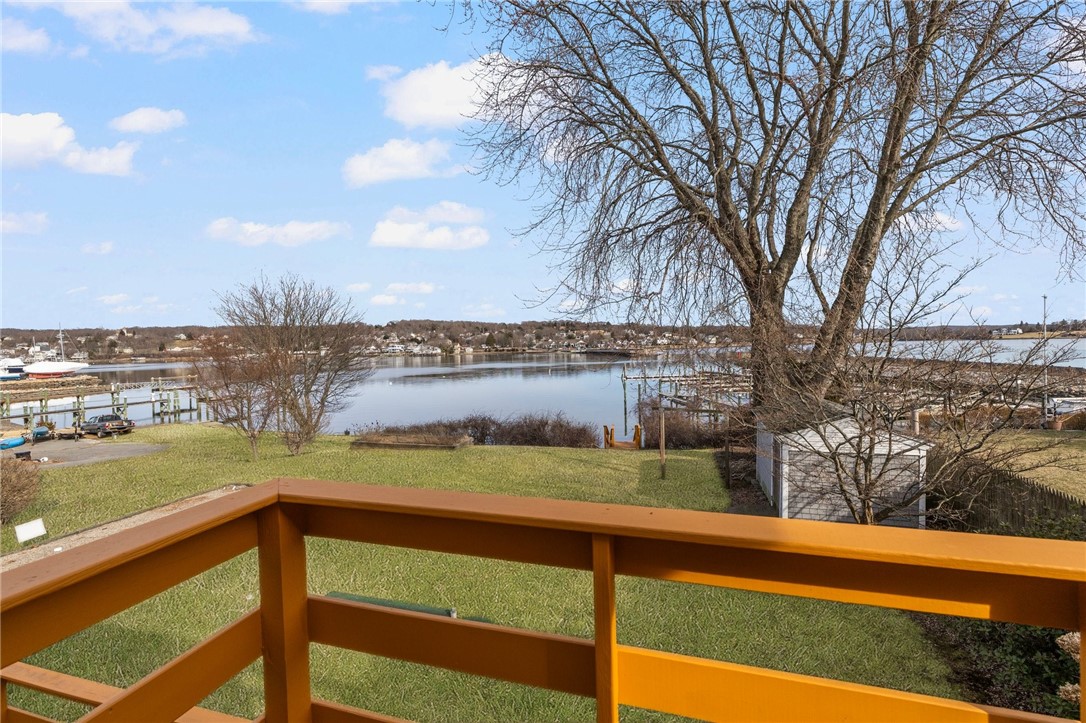 47 Point Road Portsmouth, RI 02871 - Photo 9 of 23 Gallery Image 9