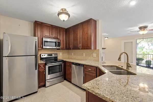 $259,000 | 13715 Richmond Park Drive North, Unit 304, Jacksonville, FL 32224