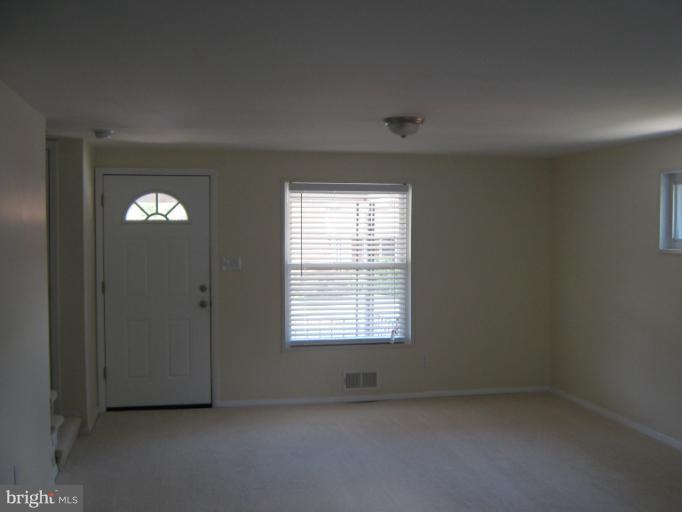 3715 Trent Road Randallstown, MD 21133 - Photo 6 of 13 Living Room