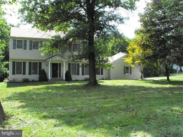 18 Anvil Lane Warrington, PA 18976 - Photo 1 of 17 Gallery Image 1
