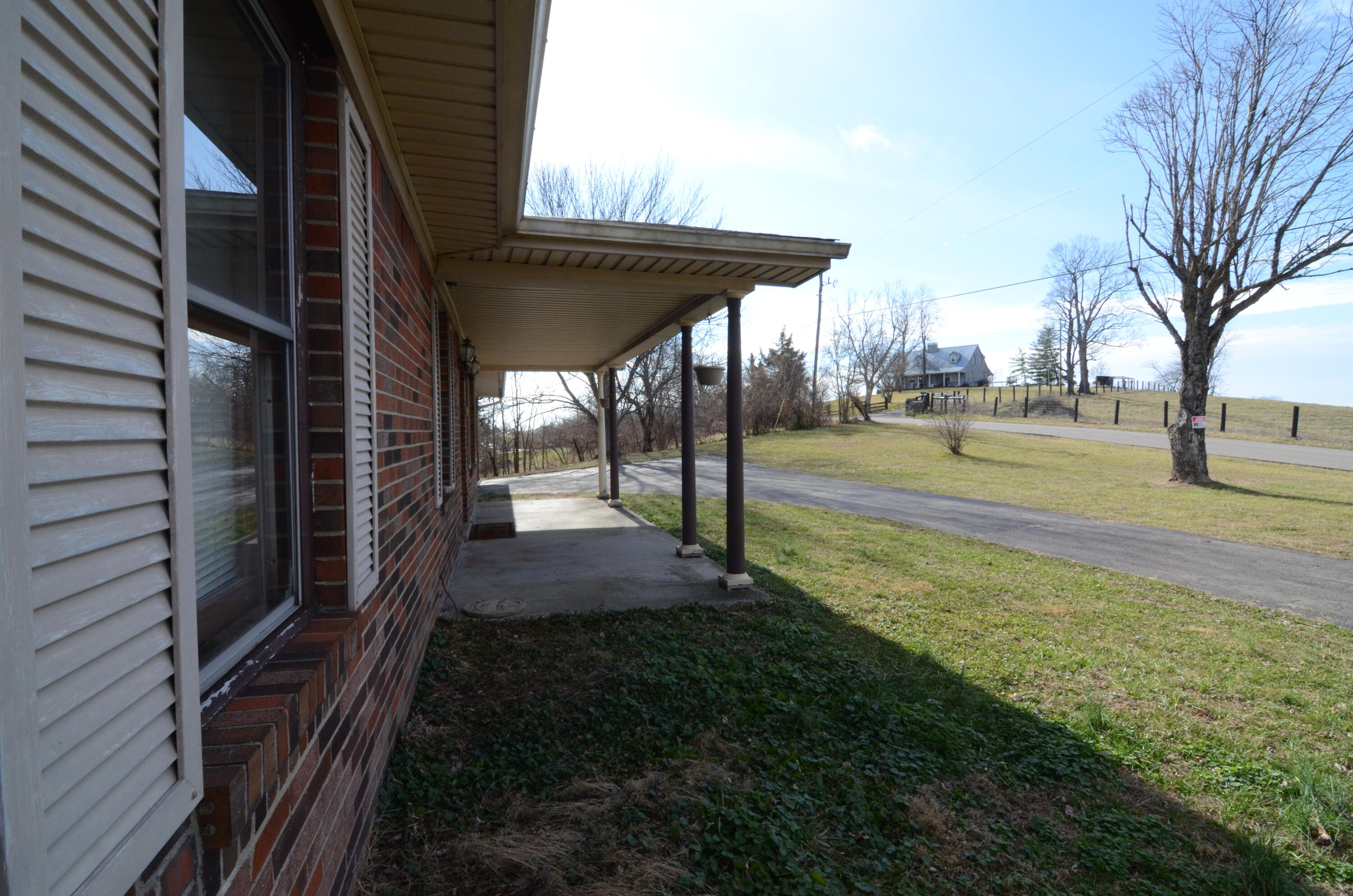 4180 Bybee Road Winchester, KY 40391 - Photo 5 of 44 PIC_4259