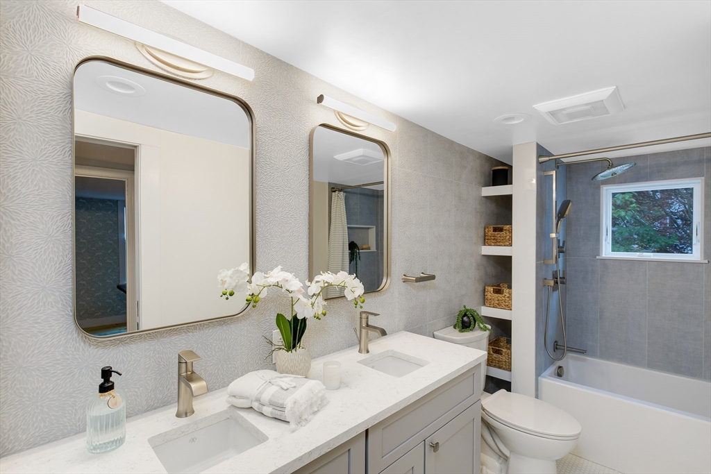 7 Summer Street, Unit 7 Newburyport, MA 01950 - Photo 17 of 22