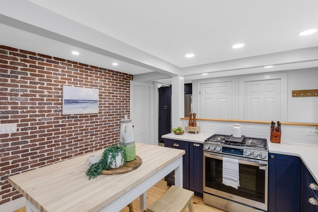 7 Summer Street, Unit 7 Newburyport, MA 01950 - Photo 6 of 22