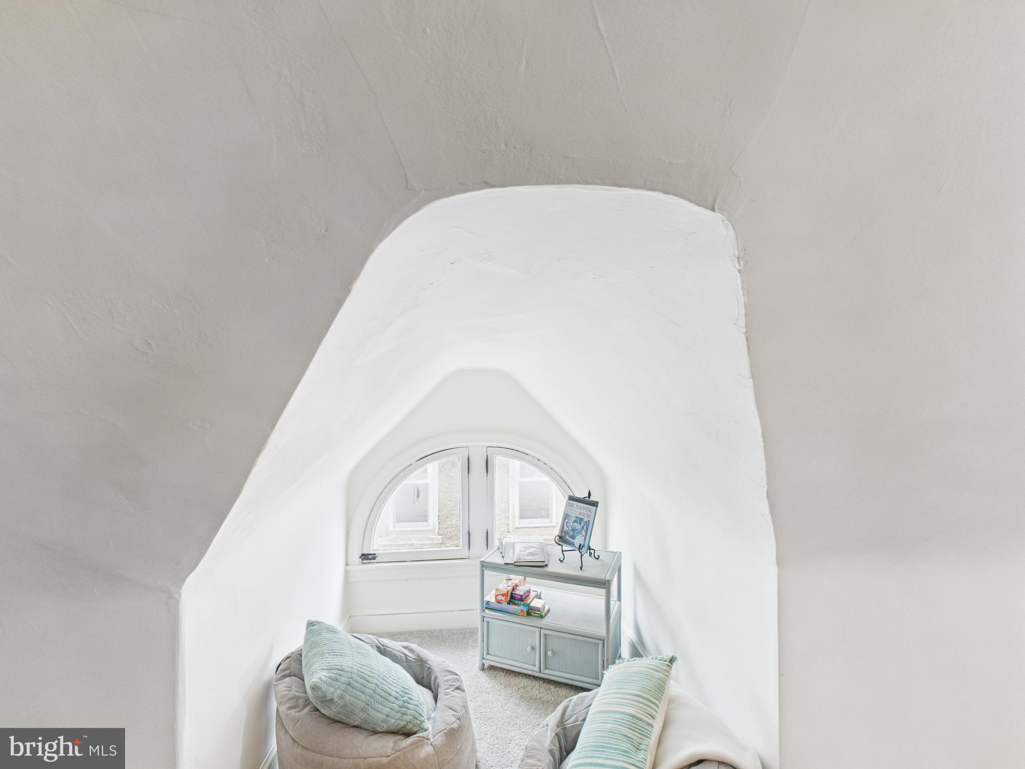 305 West Lemon Street Lancaster, PA 17603 - Photo 27 of 31 Small Nook on the 3rd Level