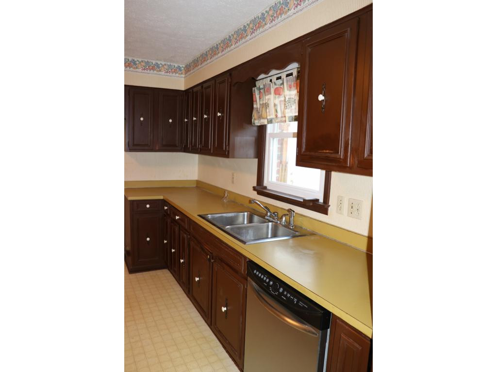 125 Spring Valley Road Bristol, VA 24201 - Photo 11 of 35 Photo 11
