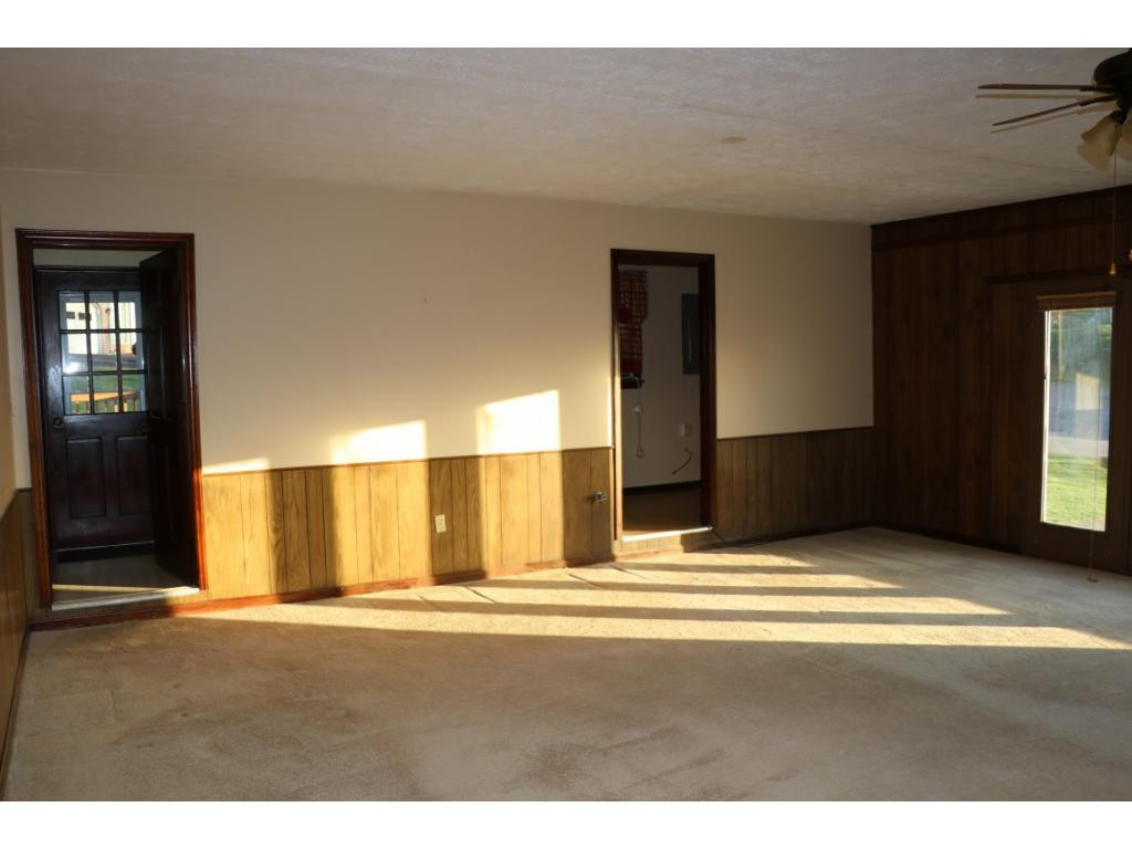 125 Spring Valley Road Bristol, VA 24201 - Photo 15 of 35 Photo 16