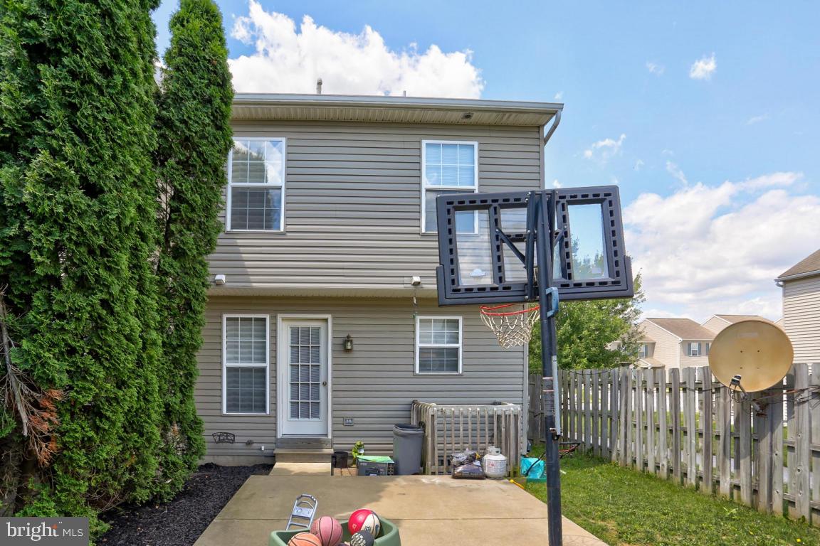 2962 Aster Lane Lititz, PA 17543 - Photo 27 of 32 Gallery Image 27