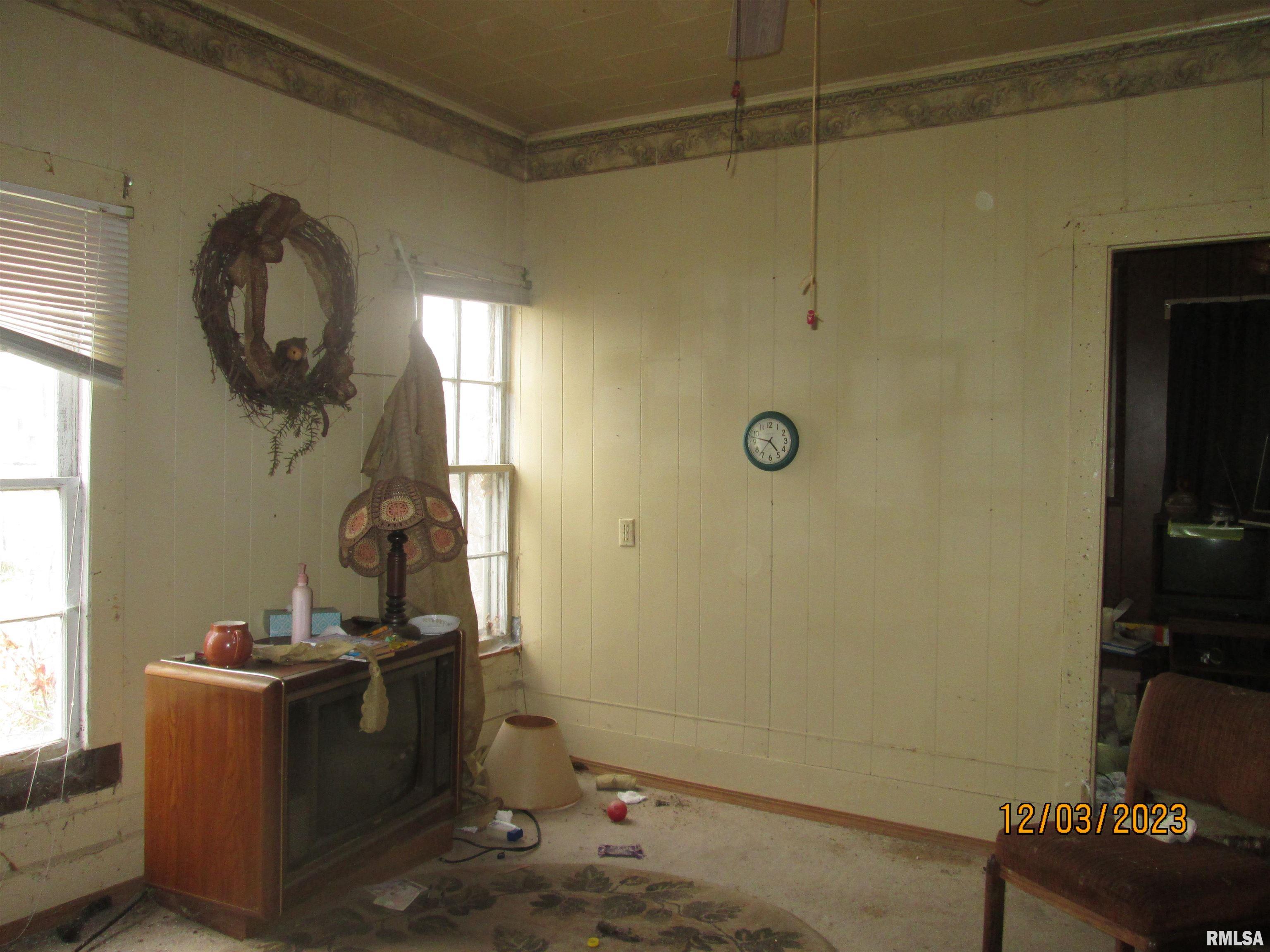 2086 East County Road Dallas City, IL 62330 - Photo 5 of 12 Gallery Image 5