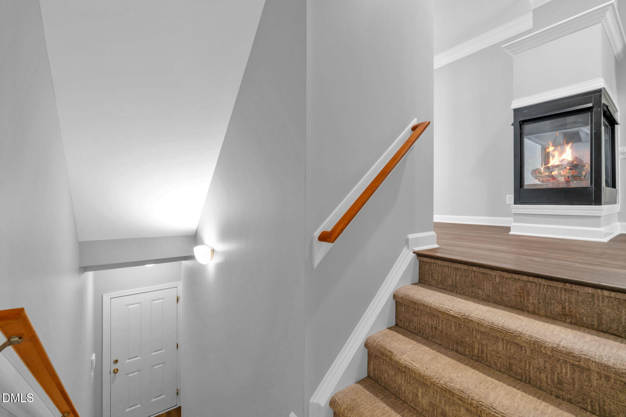 8005 Sycamore Hill Lane Raleigh, NC 27612 - Photo 6 of 31 a view of entryway