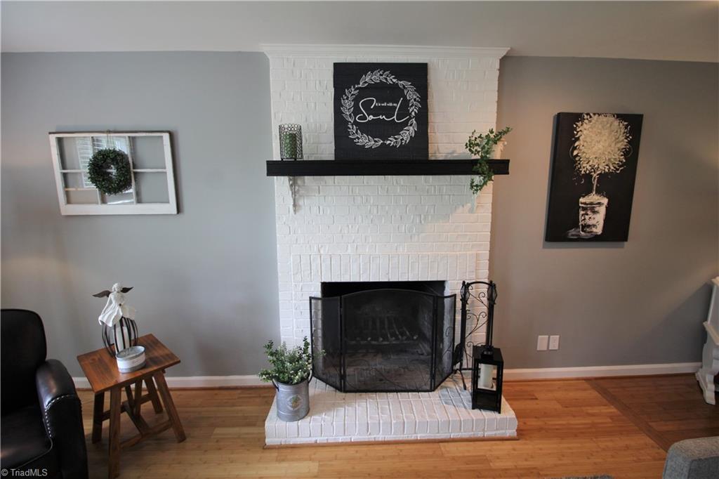 3819 Oak Forest Drive High Point, NC 27265 - Photo 6 of 38