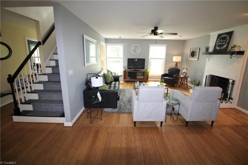 3819 Oak Forest Drive High Point, NC 27265 - Photo 8 of 38