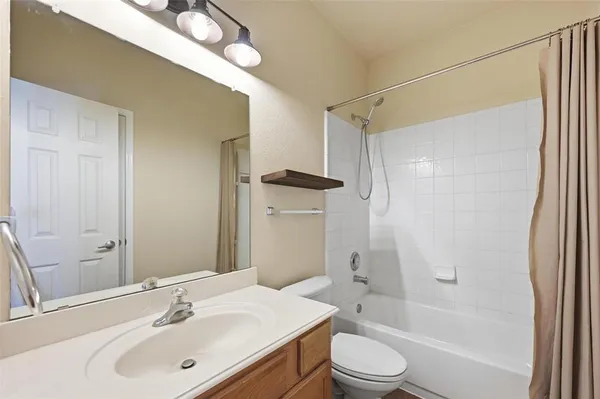 $2,000 | 113 Creekview Drive, Anna, TX 75409