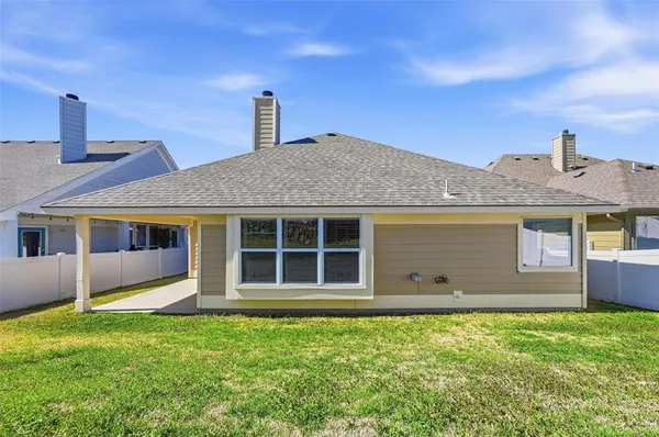 $2,000 | 113 Creekview Drive, Anna, TX 75409