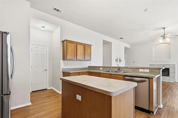 $2,000 | 113 Creekview Drive, Anna, TX 75409