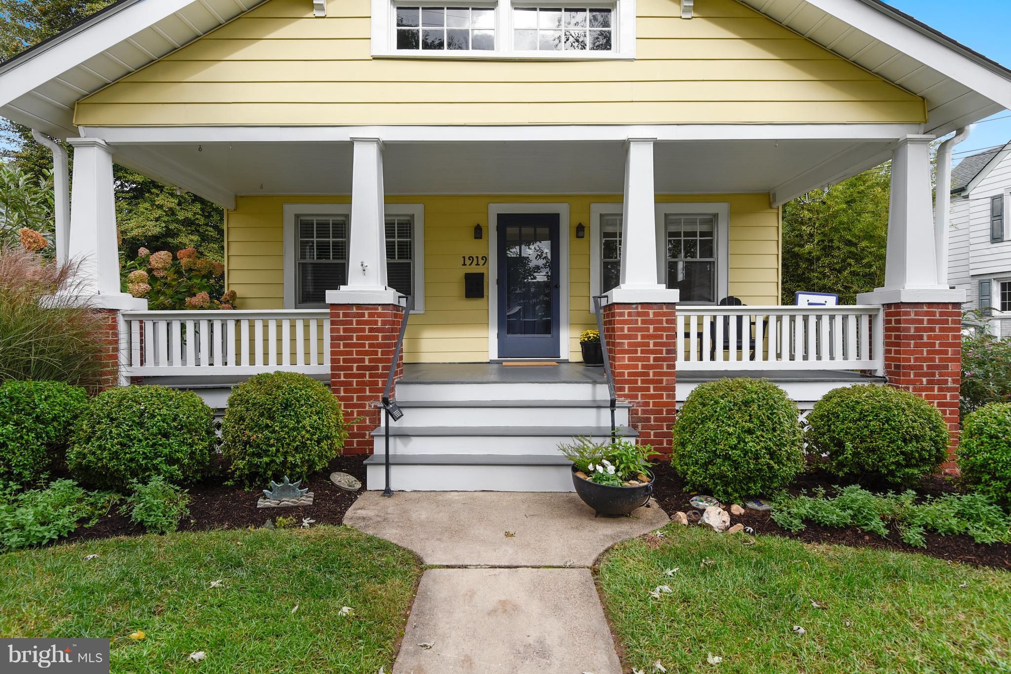 1919 Glen Ross Road Silver Spring, MD 20910 - Photo 32 of 39 a front view of a house