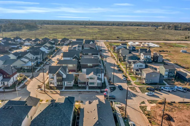 a view of an ocean and a building