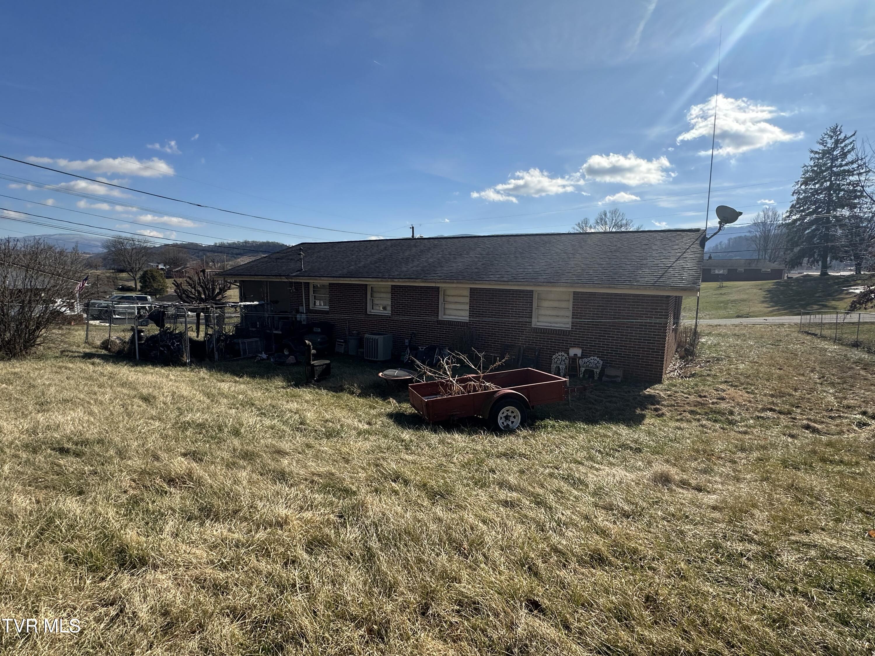 50 Edgar Street Lebanon, VA 24266 - Photo 2 of 4 IMG_6062