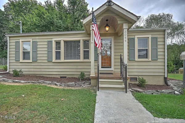 $1,600 | 3044 Lowrance Drive, Unit 28, Kingsport, TN 37660